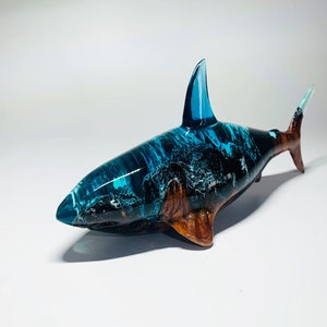 Resin sculpture shaaark,Resin Art, shaaark statue, Sculpture Art, Birthday gift, Gift for father, Gift for boyfriend, Epoxy lamp